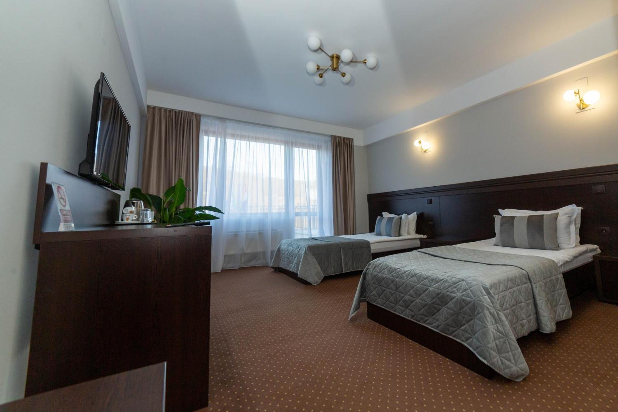 Hotel Restaurant Alesia Corunca ภายนอก รูปภาพ