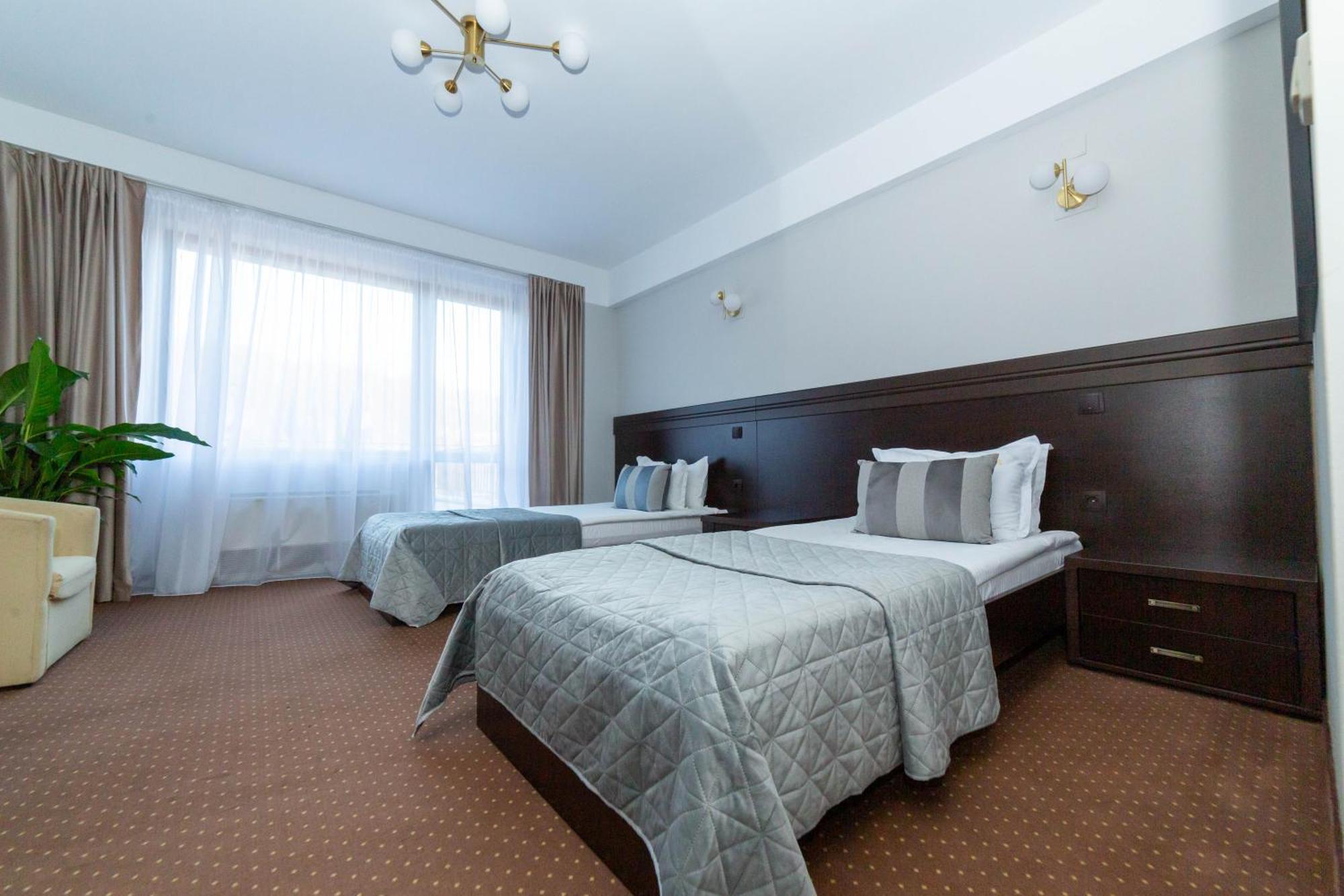 Hotel Restaurant Alesia Corunca ภายนอก รูปภาพ