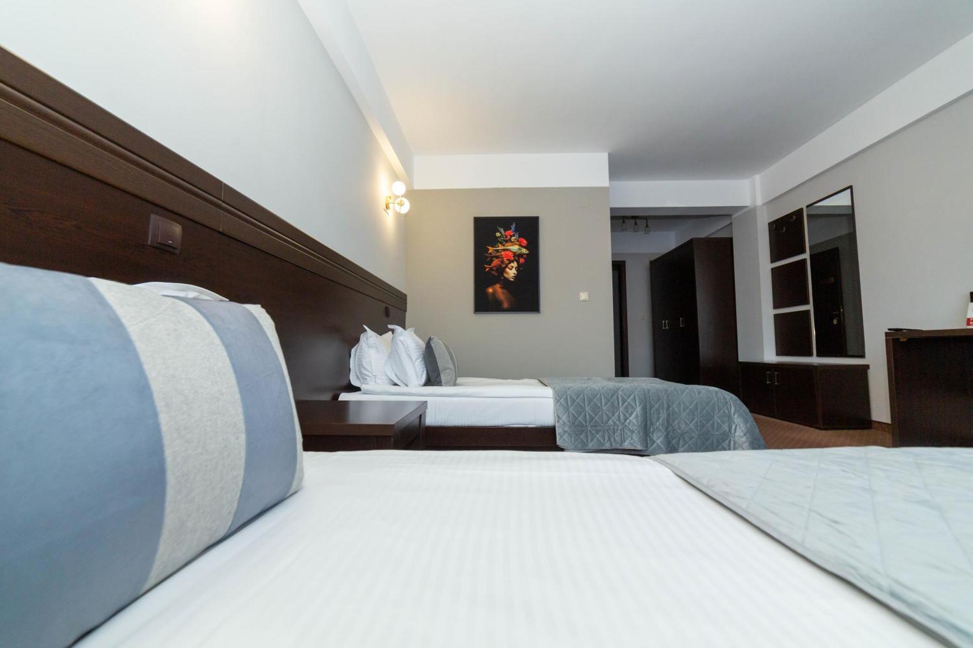 Hotel Restaurant Alesia Corunca ภายนอก รูปภาพ